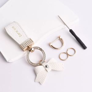 បន្តោងសោឡាន Bow car keychain